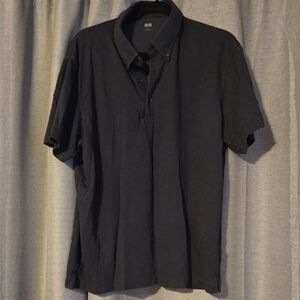Uniqlo Men's Dark Navy Polo Shirt
